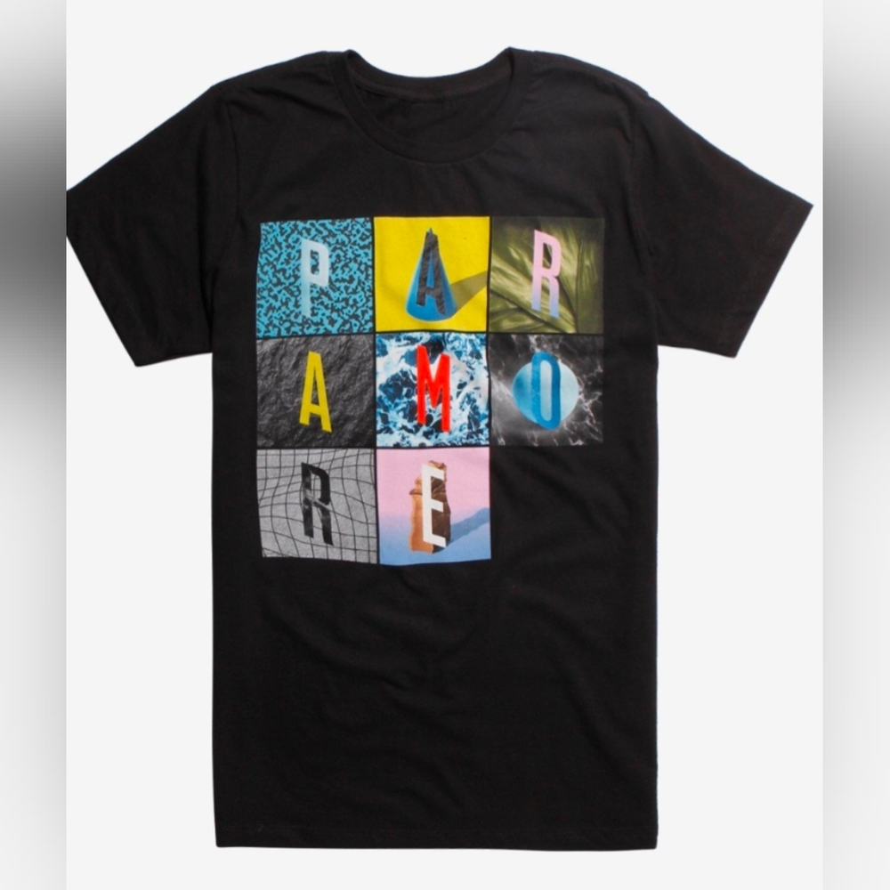 Paramore Concert Merch Graphic T-Shirt with Multicolor Design Size XL
